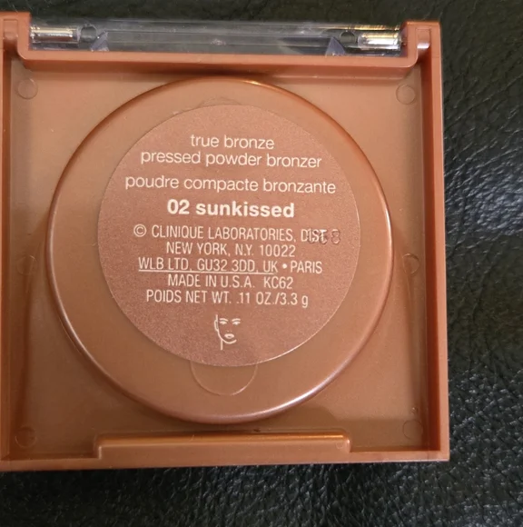 HOST PICK!🎉🎊Clinique Bronzer Milk Trifle Kat Von D Epic Kiss & brush Set LOT - Picture 10 of 13